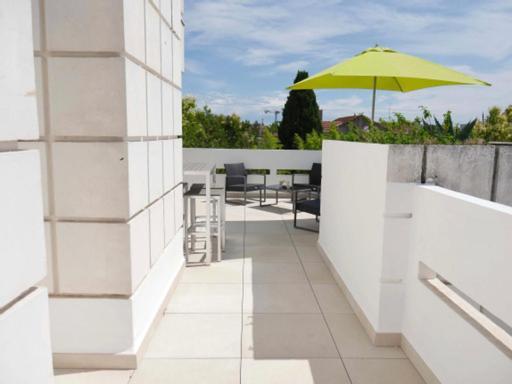 Appartement Terrasse Panoramique Hopitaux Et Facultes 蒙彼利埃 外观 照片